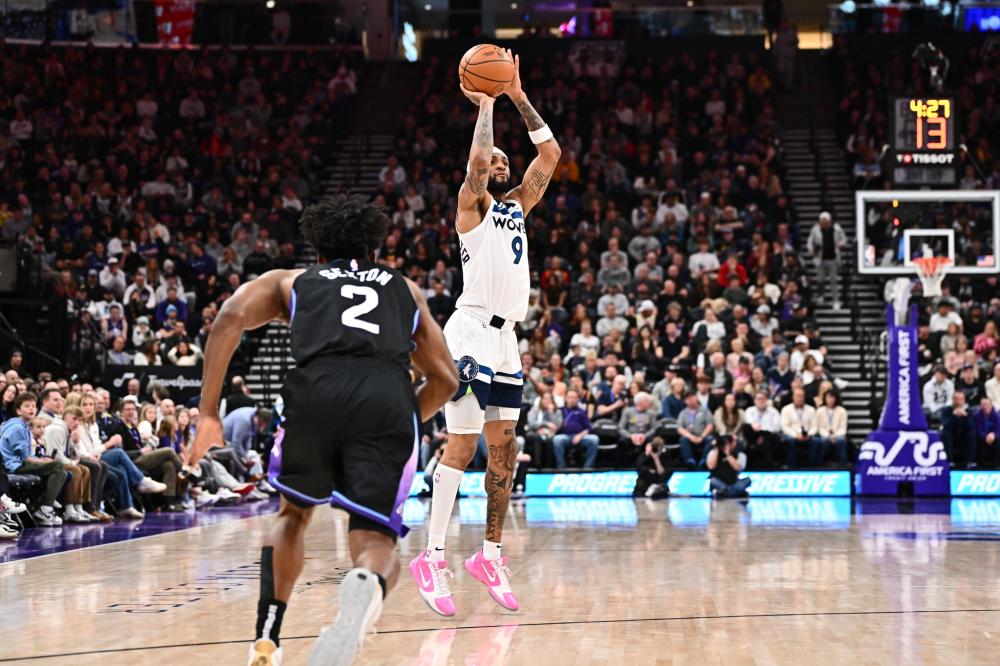 港并签署合 港并签署合